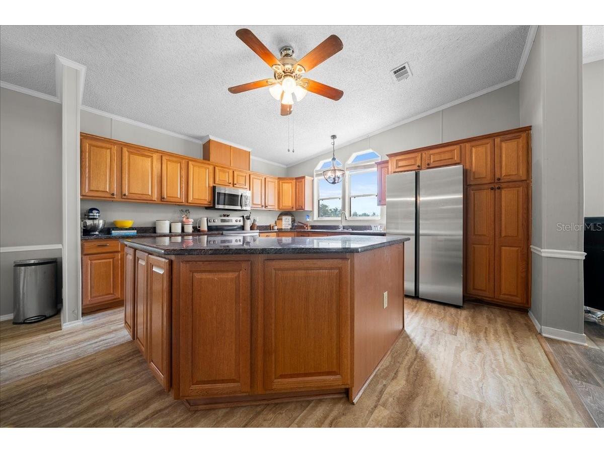18585 N Highway 329 Reddick FL 32686 OM725273 image44