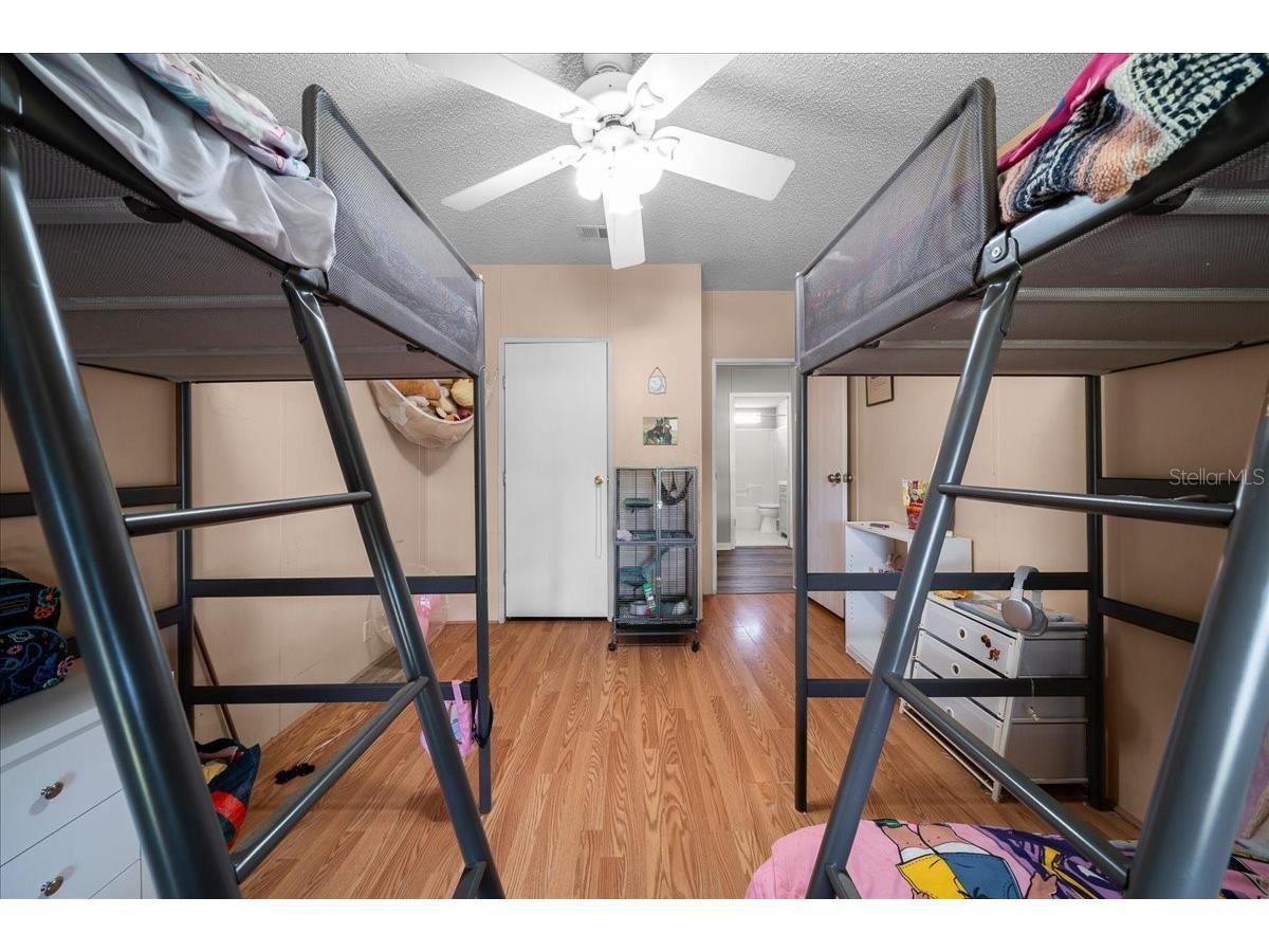 18585 N Highway 329 Reddick FL 32686 OM725273 image60