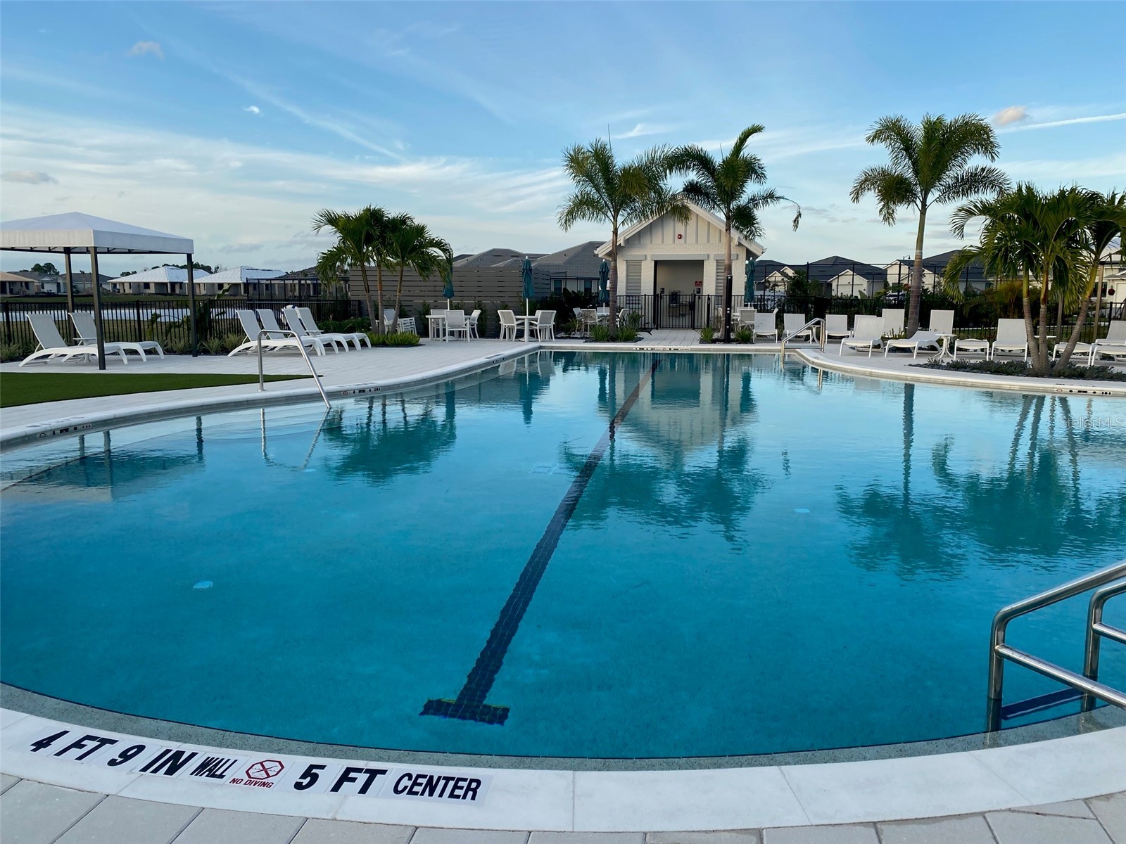 18588 Dayspring Place Venice FL 34293 A4694997 image42