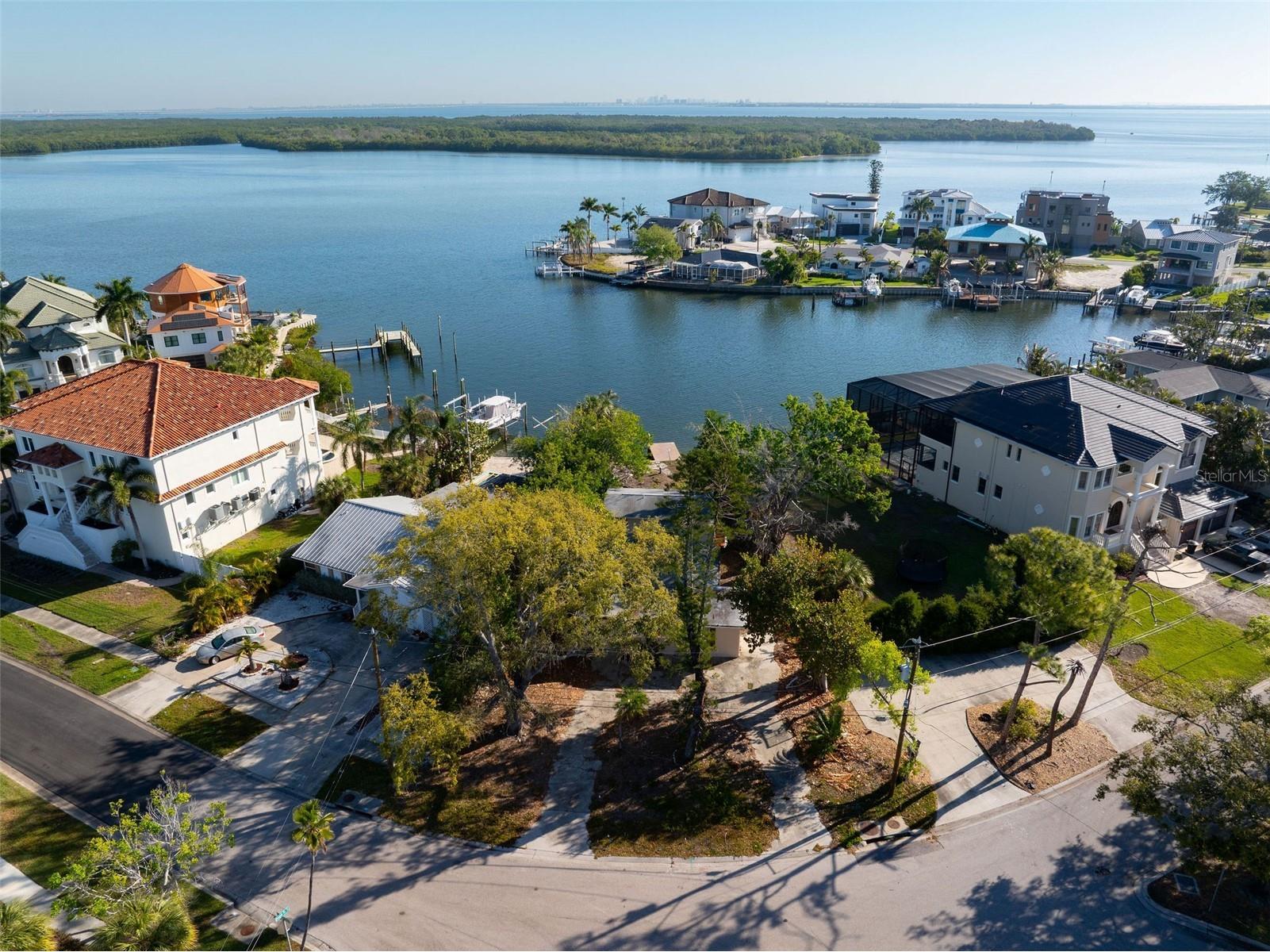 1859 Bayou Grande Boulevard NE Saint Petersburg FL 33703 TB8506523 image12