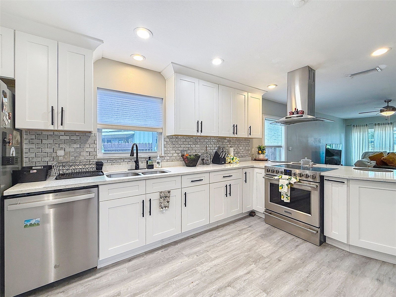 1859 Oklahoma Avenue NE Saint Petersburg FL 33703 TB8418561 image6