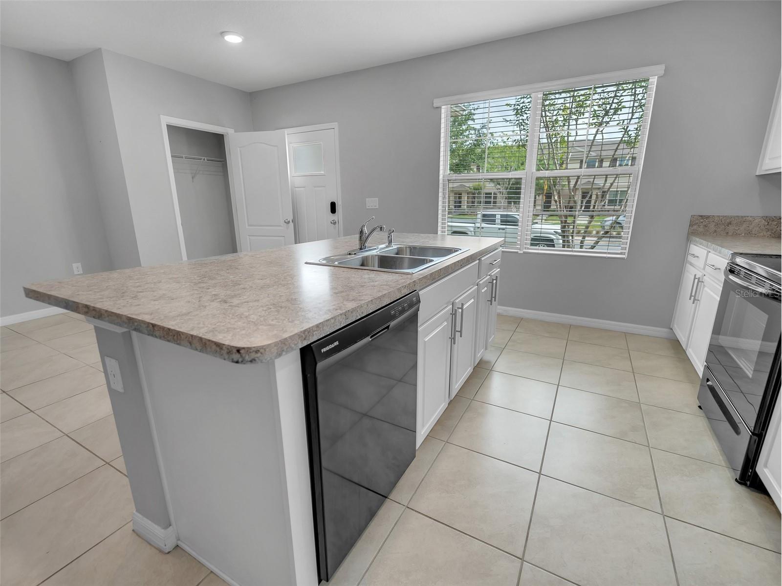 1859 Red Canyon Drive Kissimmee FL 34744 O6396176 image6