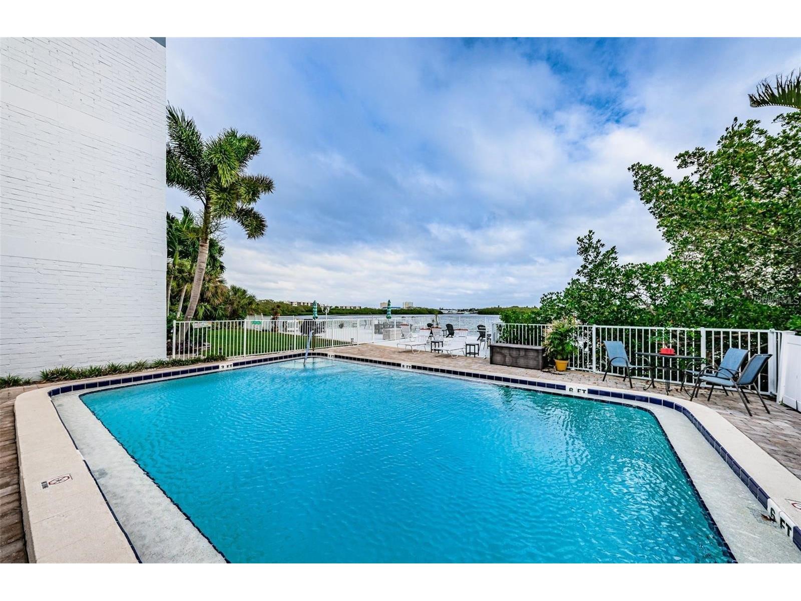 1859 Shore Drive S #107 South Pasadena FL 33707 - BOCA CIAGA BAY TB8491098 image2