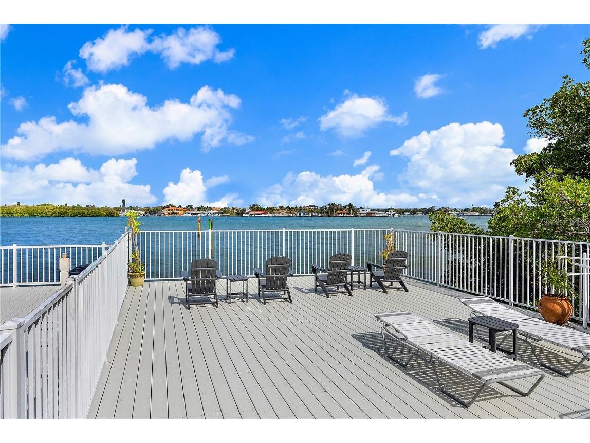 1859 Shore Drive S #309 South Pasadena FL 33707 U8227352 image1