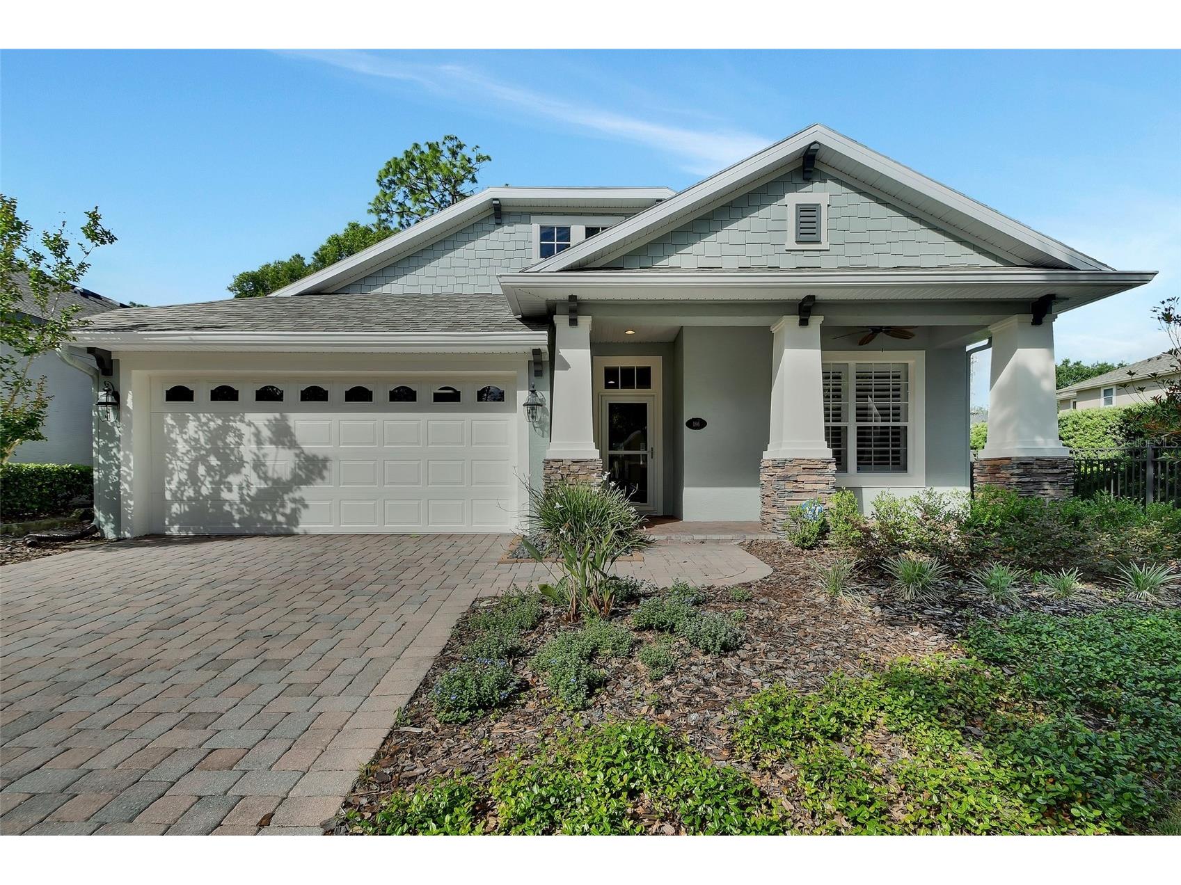 186 Birchmont Drive Deland FL 32724 V4948513 image1