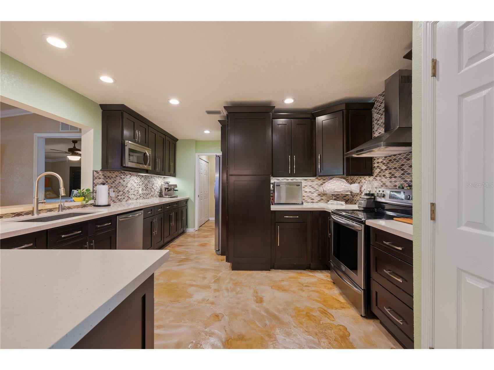 186 Chelsea Court NW Port Charlotte FL 33952 - SANTA BARBARA WATERWAY C7521710 image4