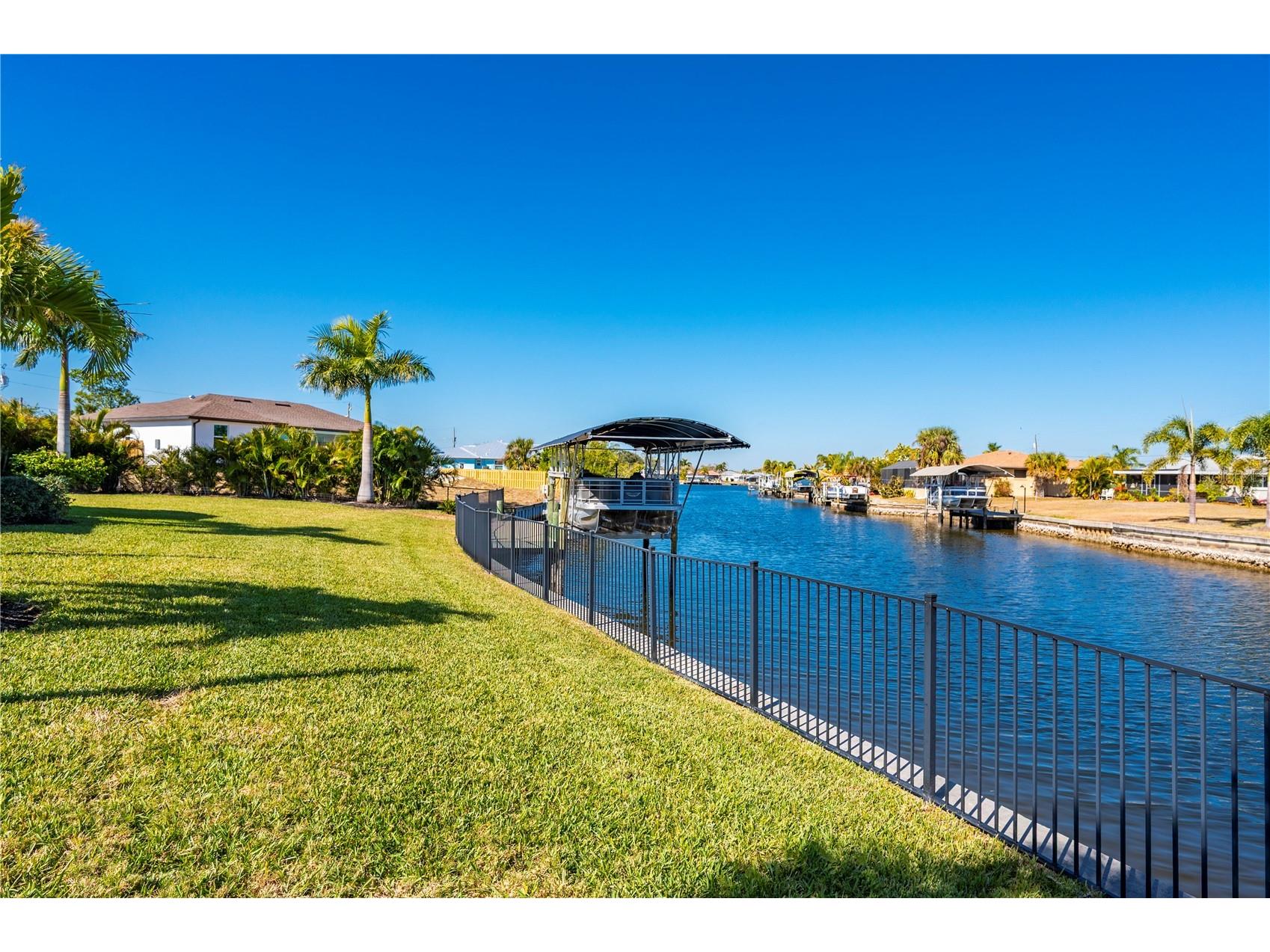 186 Chelsea Court NW Port Charlotte FL 33952 - SANTA BARBARA WATERWAY C7521710 image56