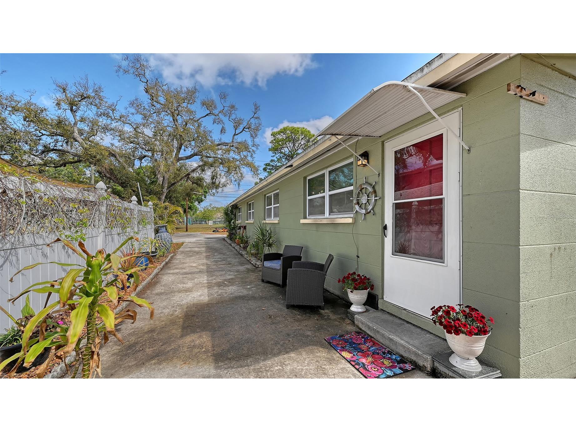 1860 7th Street Sarasota FL 34236 A4685678 image2