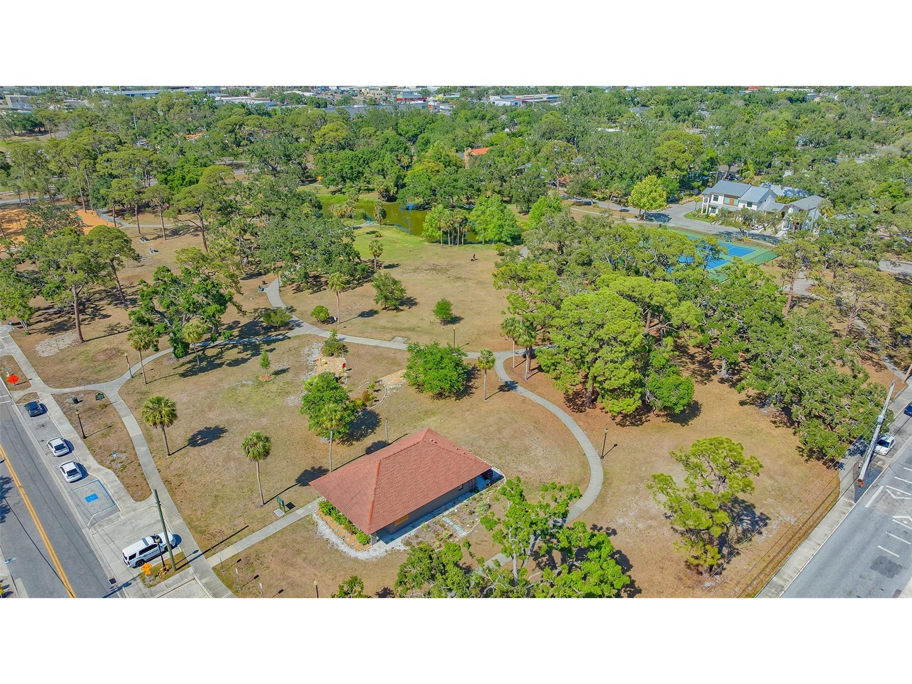 1860 7th Street Sarasota FL 34236 A4685678 image37