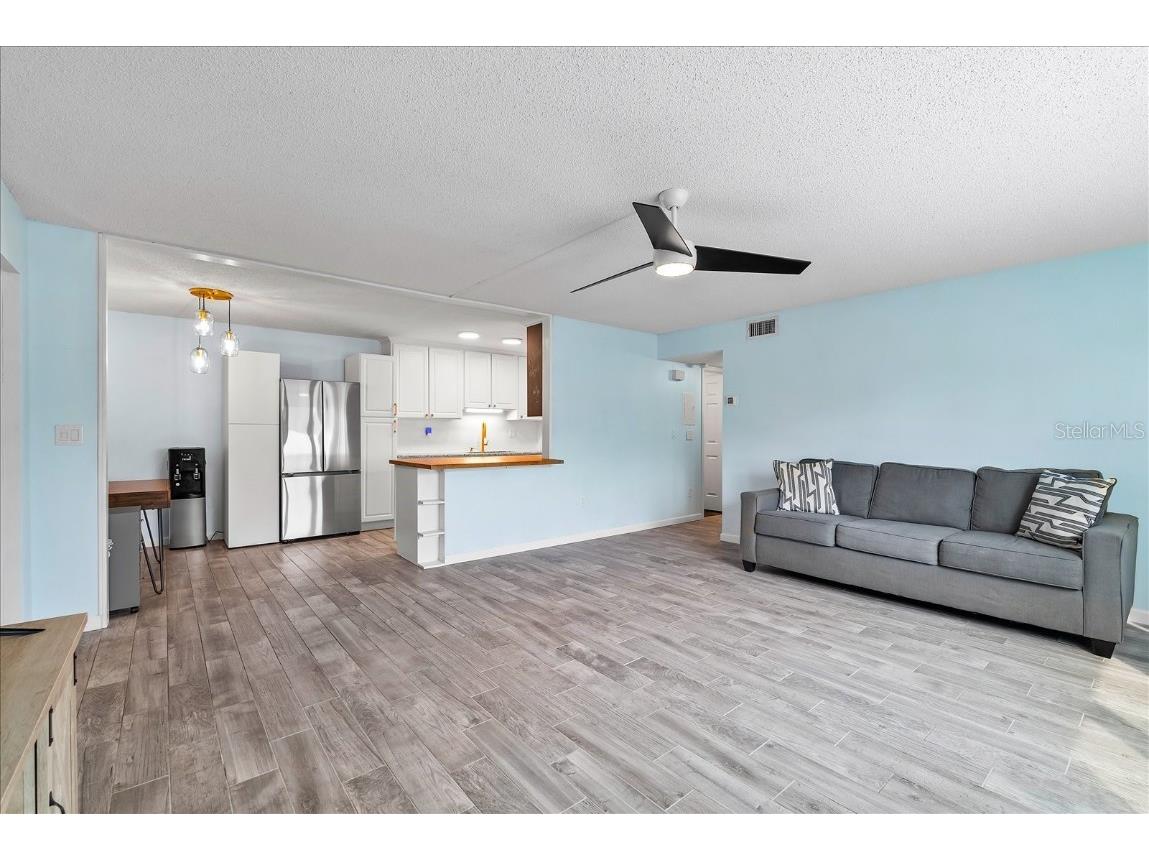 1860 Massachusetts Avenue NE #101 Saint Petersburg FL 33703 TB8449772 image8