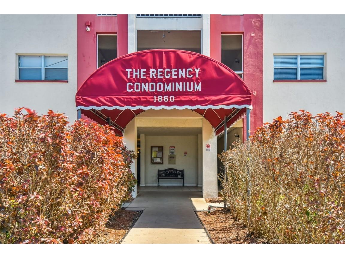 1860 Massachusetts Avenue NE #110 Saint Petersburg FL 33703 U8199787 image1