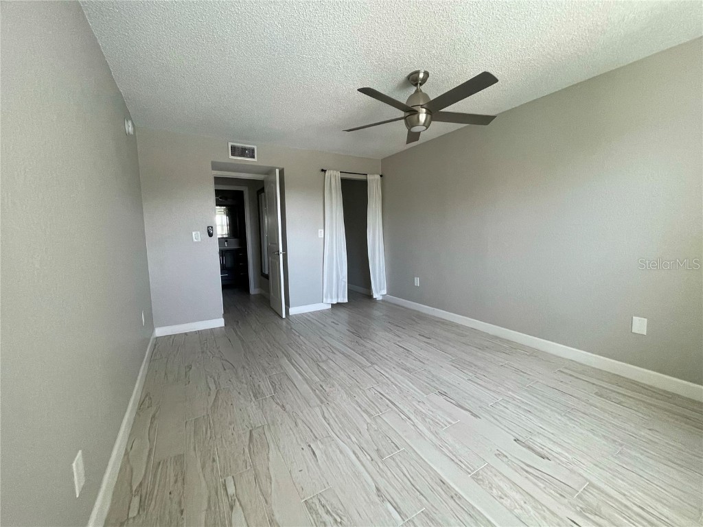 1860 Massachusetts Avenue NE #214 Saint Petersburg FL 33703 O6226609 image9