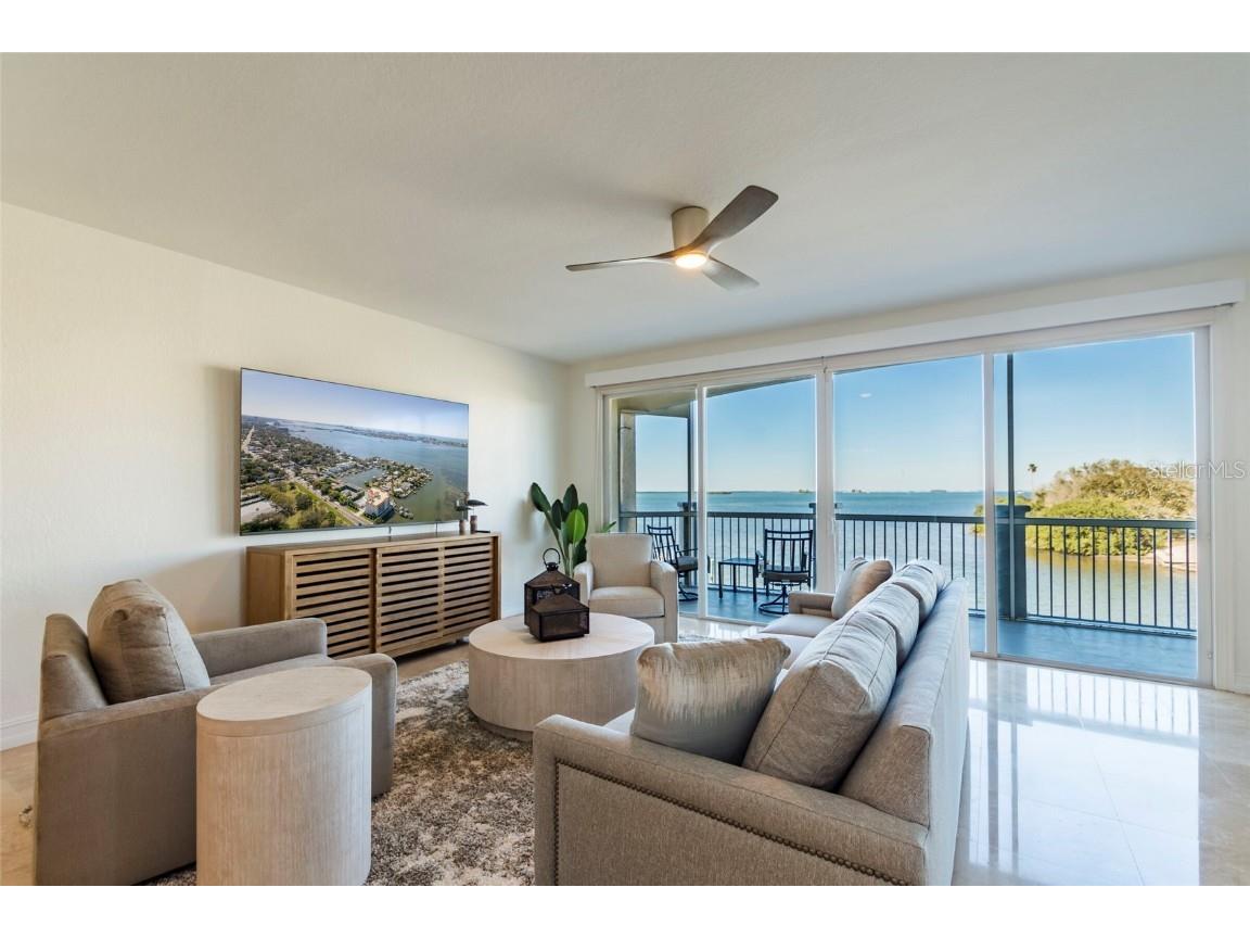 1860 N Fort Harrison Avenue #206 Clearwater FL 33755 - OLD CLEARWATER BAY. INTERCOAST U8232882 image1