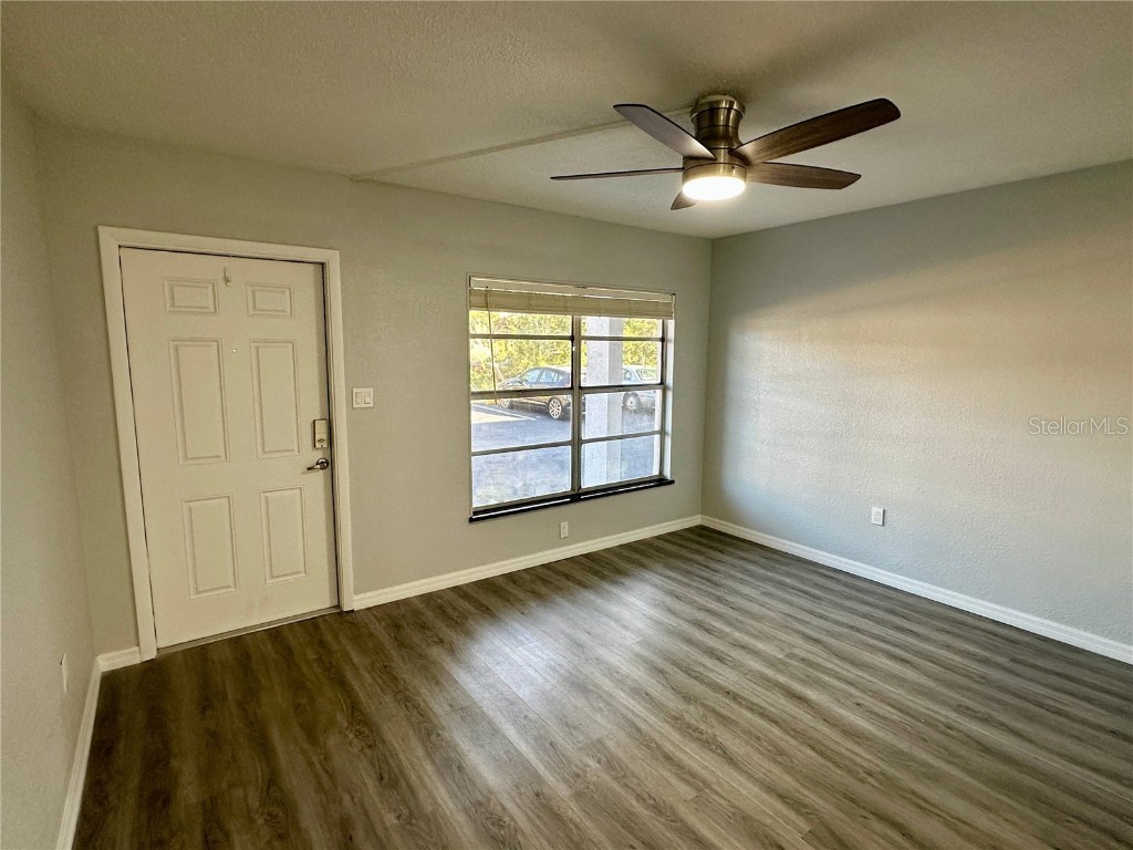 1860 Phillippi Shores Drive #2B Sarasota FL 34231 - PHILLIPPI CREEK A4675674 image3