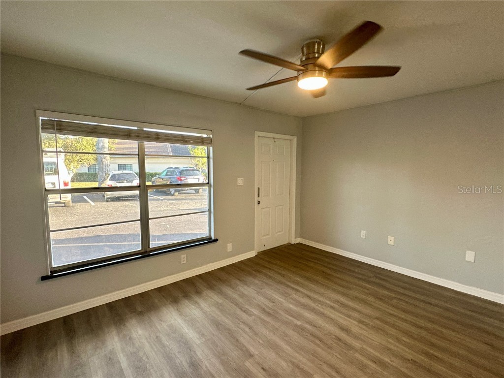 1860 Phillippi Shores Drive #7A Sarasota FL 34231 - PHILLIPPI CREEK A4675673 image4