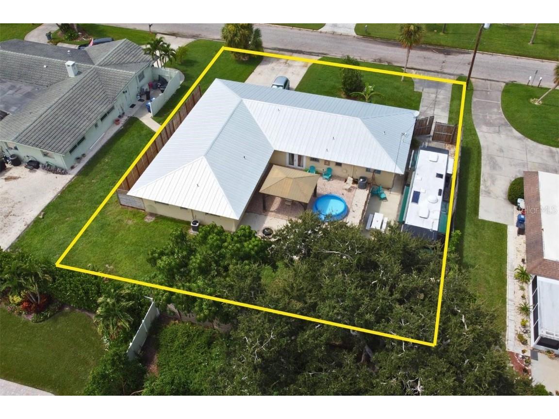 1860 Southpointe Drive Sarasota FL 34231 A4643081 image7