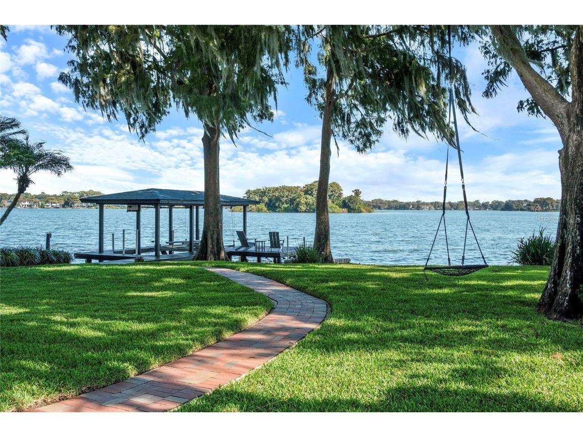 1860 Summerland Avenue Winter Park FL 32789 - LAKE MAITLAND O6358159 image1