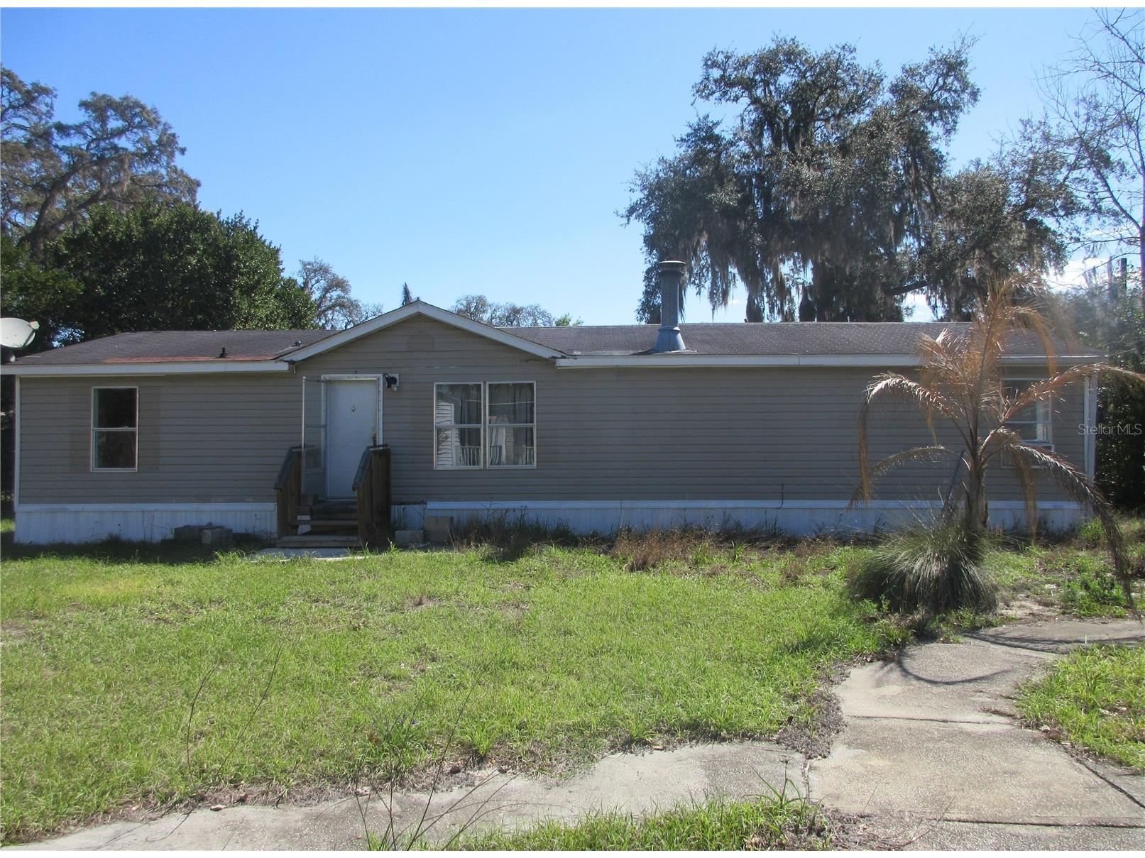 18601 SE 24th Lane Ocklawaha FL 32179 OM719937 image1