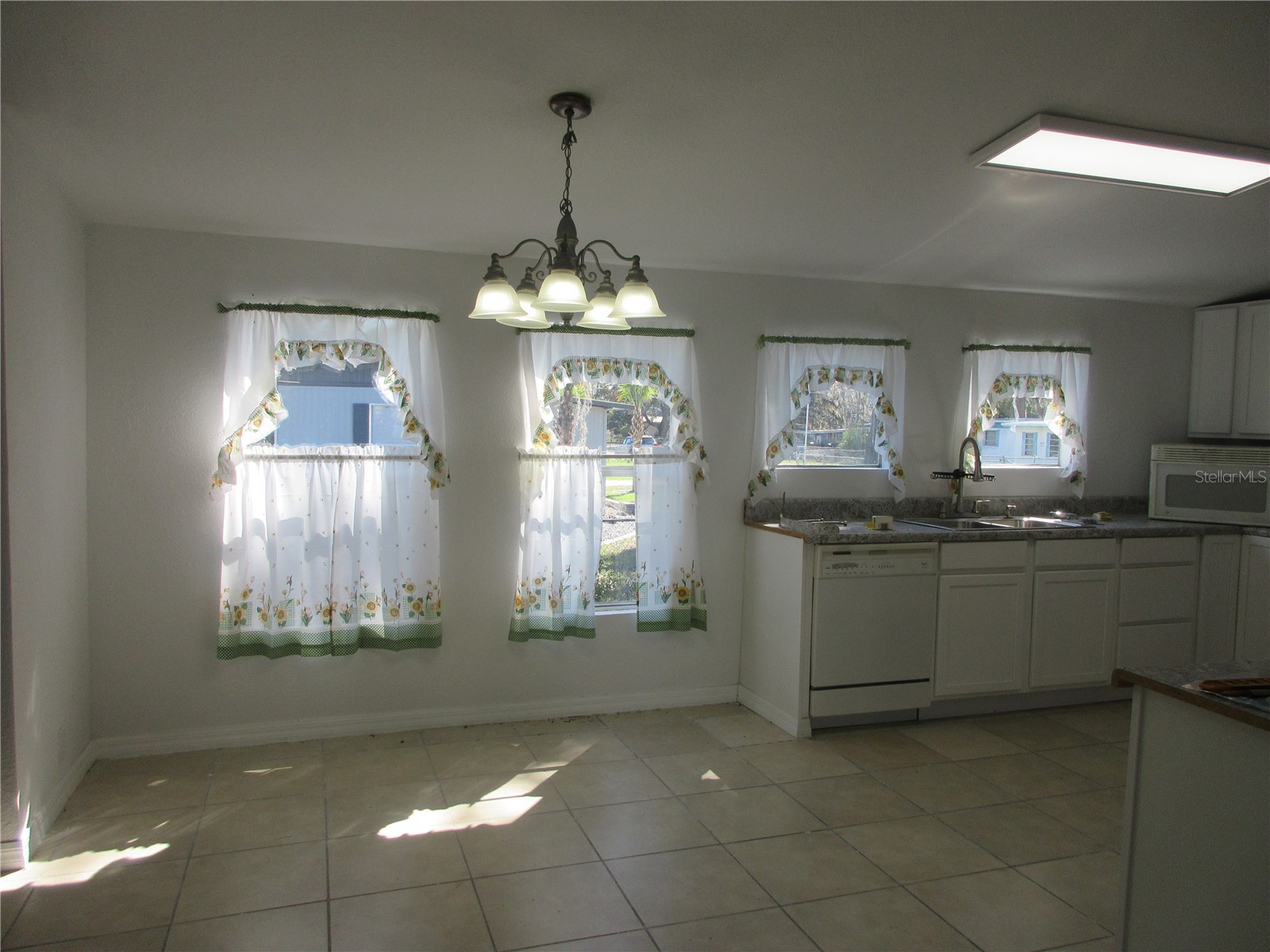 18601 SE 24th Lane Ocklawaha FL 32179 OM719937 image12