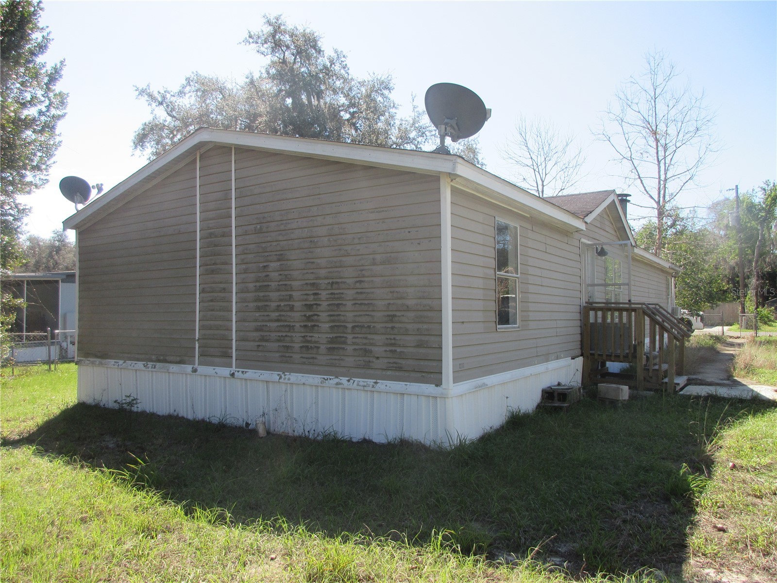 18601 SE 24th Lane Ocklawaha FL 32179 OM719937 image2