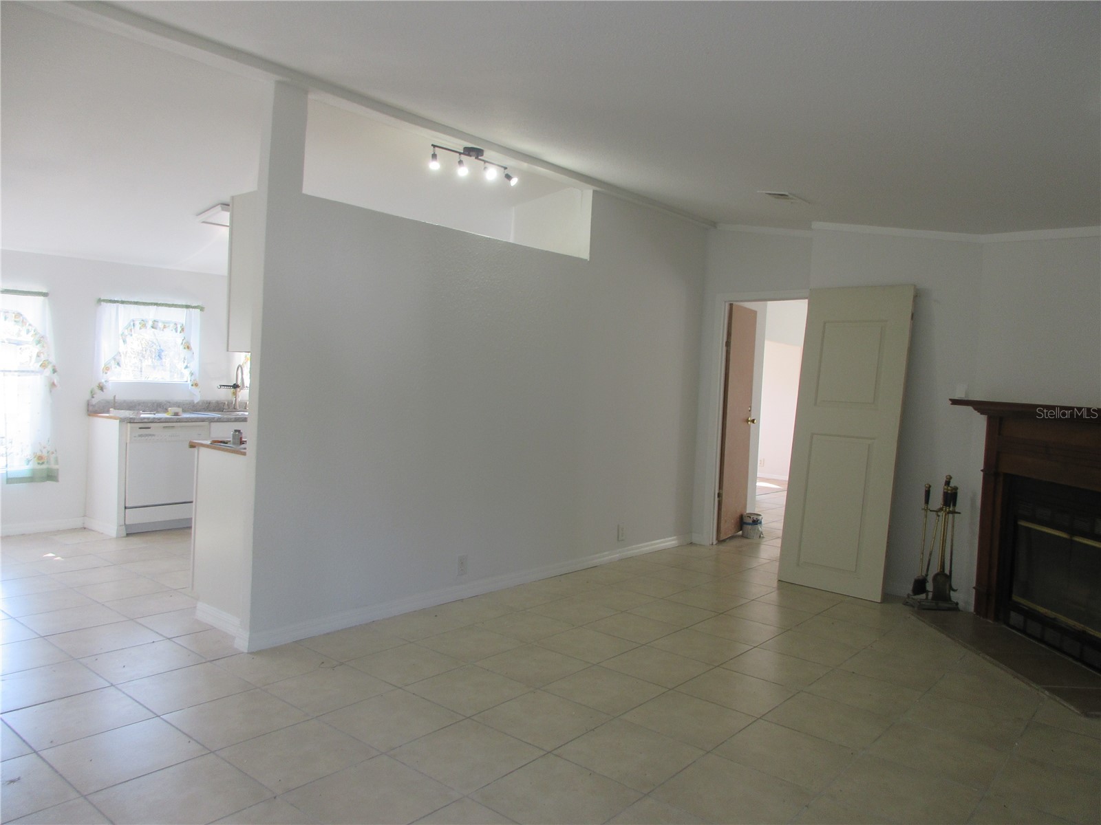 18601 SE 24th Lane Ocklawaha FL 32179 OM719937 image8