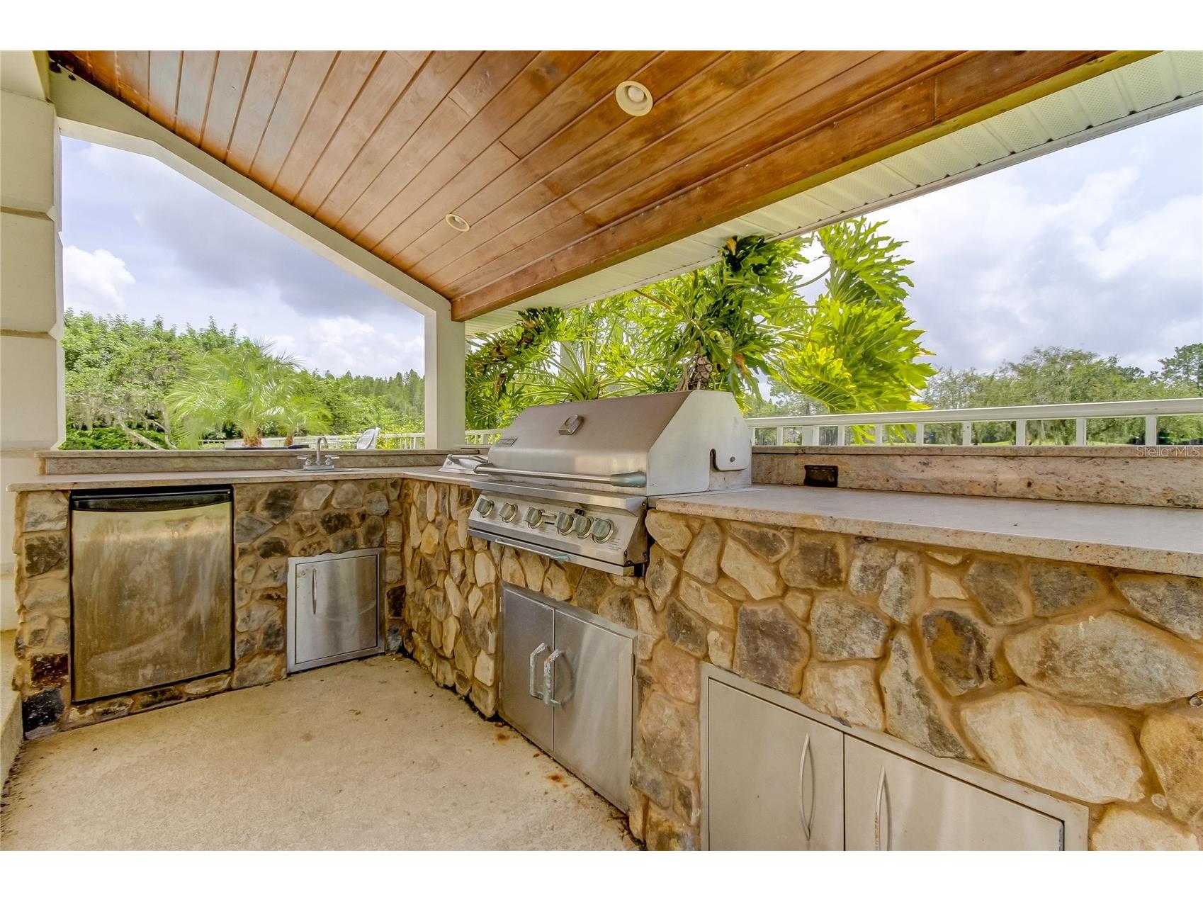 18605 Avenue Monaco Lutz FL 33558 O6368782 image5