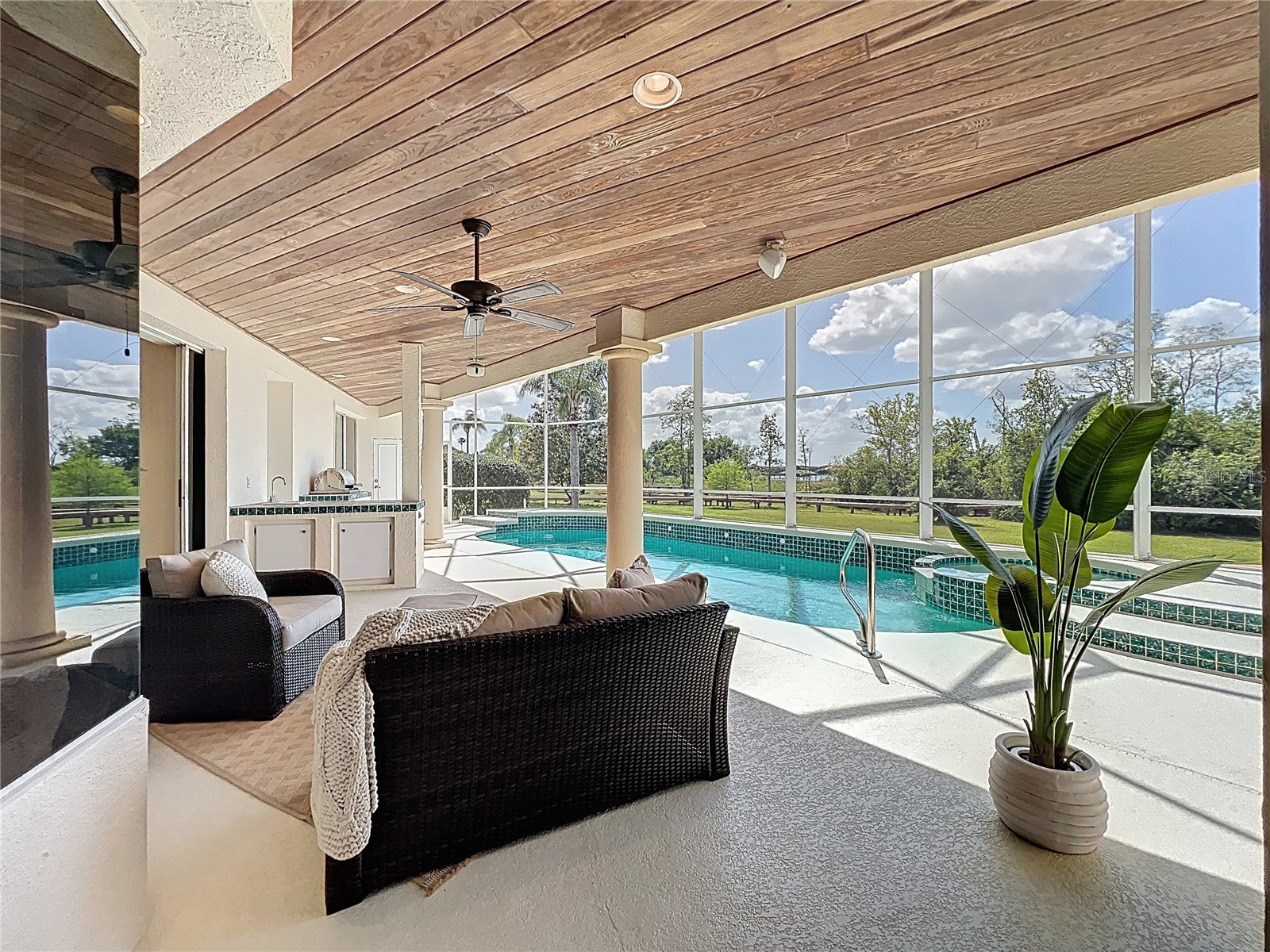 1861 Edgewater Drive Mount Dora FL 32757 - LOCH LEVEN G5111015 image75