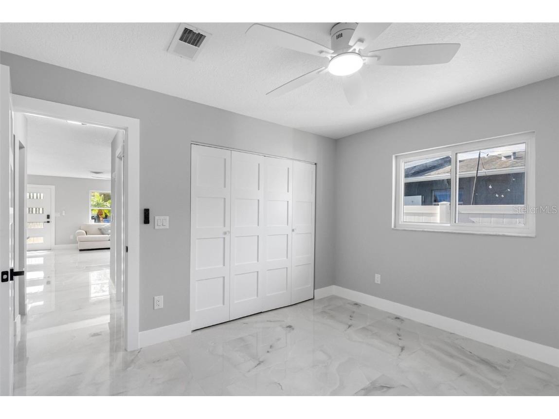 1861 Shore Acres Boulevard NE Saint Petersburg FL 33703 TB8448516 image20