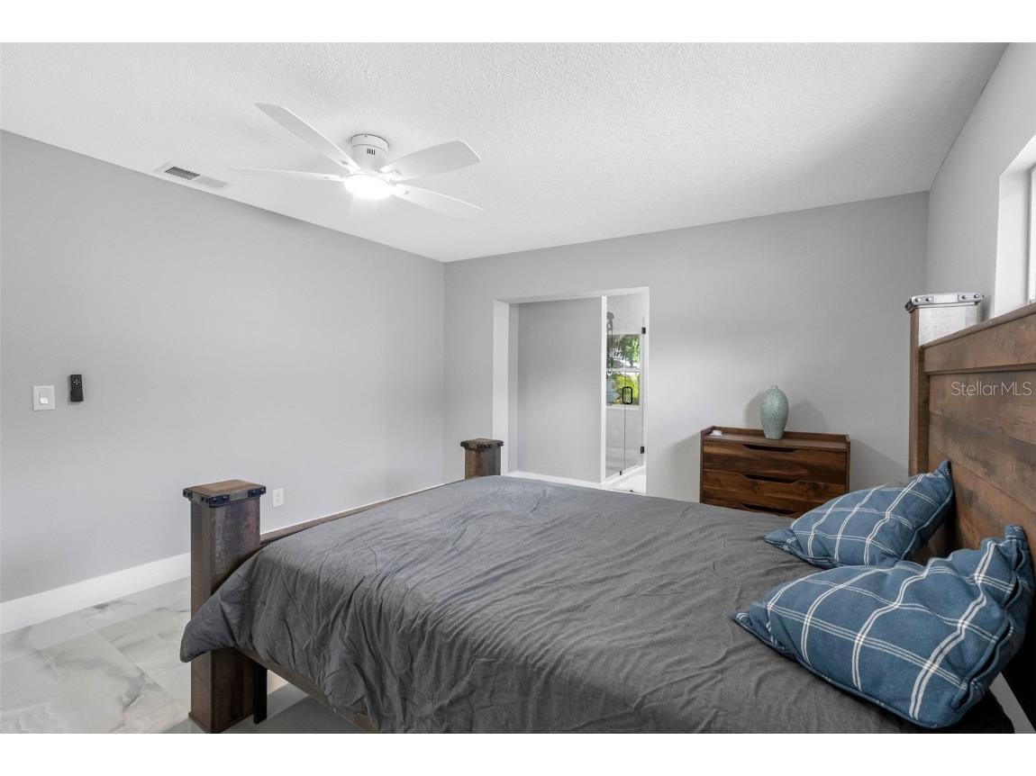 1861 Shore Acres Boulevard NE Saint Petersburg FL 33703 TB8448516 image29