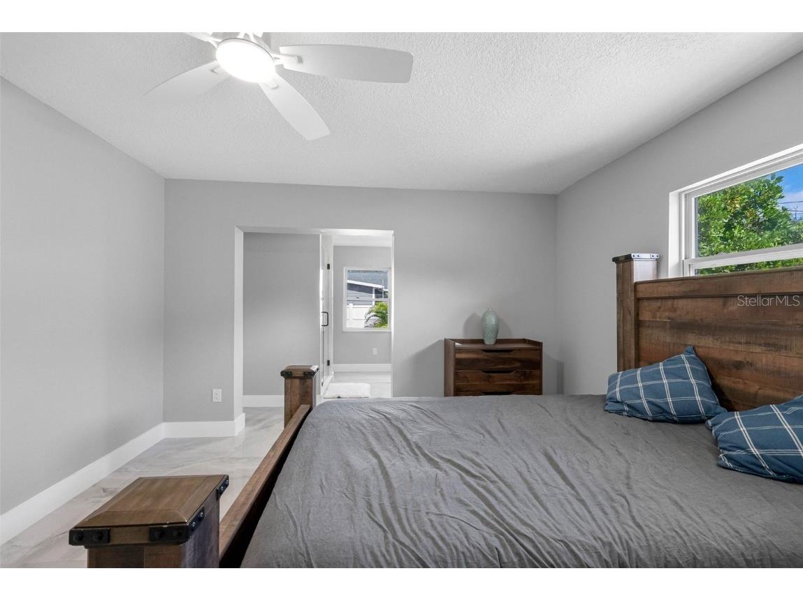 1861 Shore Acres Boulevard NE Saint Petersburg FL 33703 TB8448516 image33