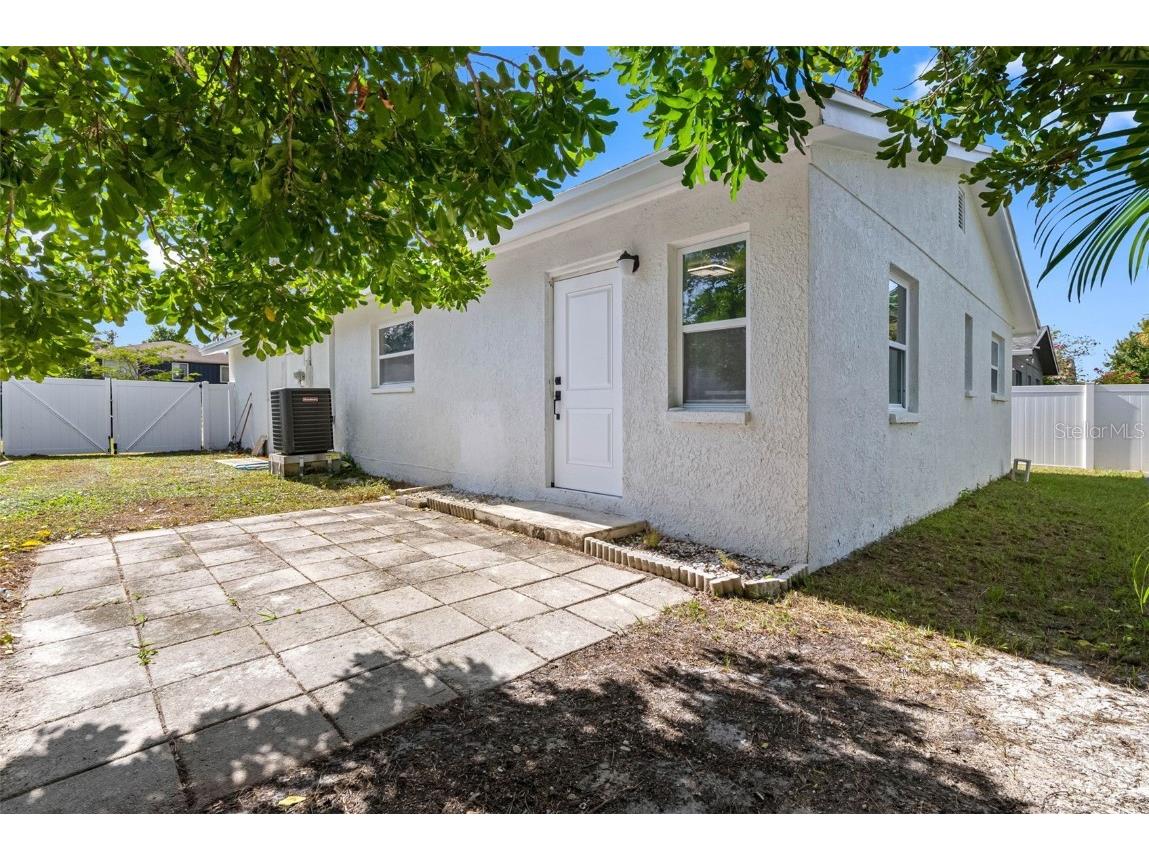 1861 Shore Acres Boulevard NE Saint Petersburg FL 33703 TB8448516 image40