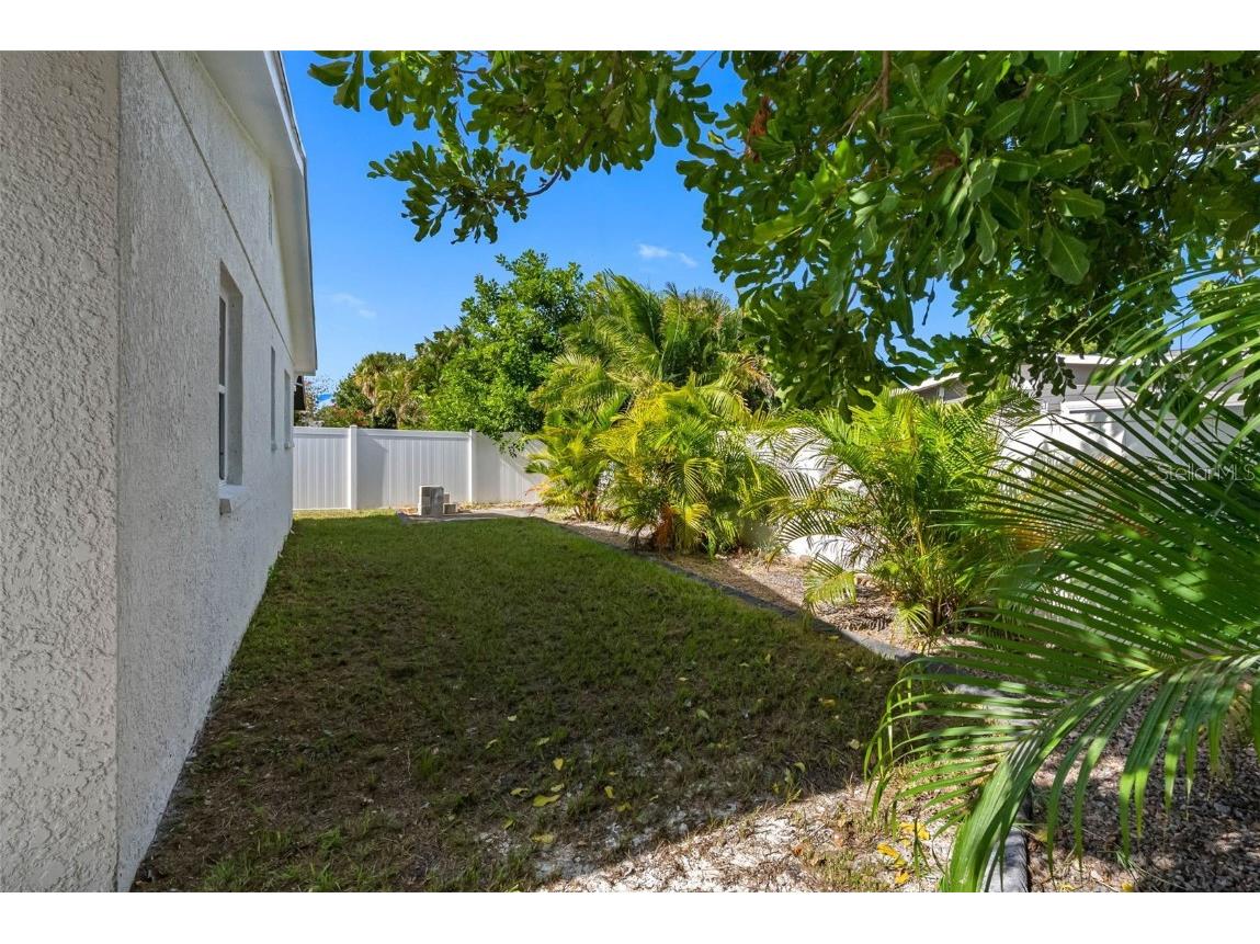 1861 Shore Acres Boulevard NE Saint Petersburg FL 33703 TB8448516 image41