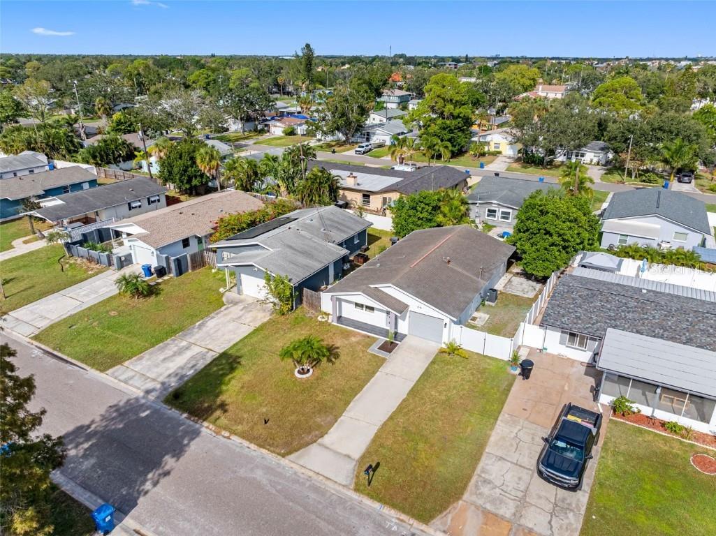 1861 Shore Acres Boulevard NE Saint Petersburg FL 33703 TB8448516 image46