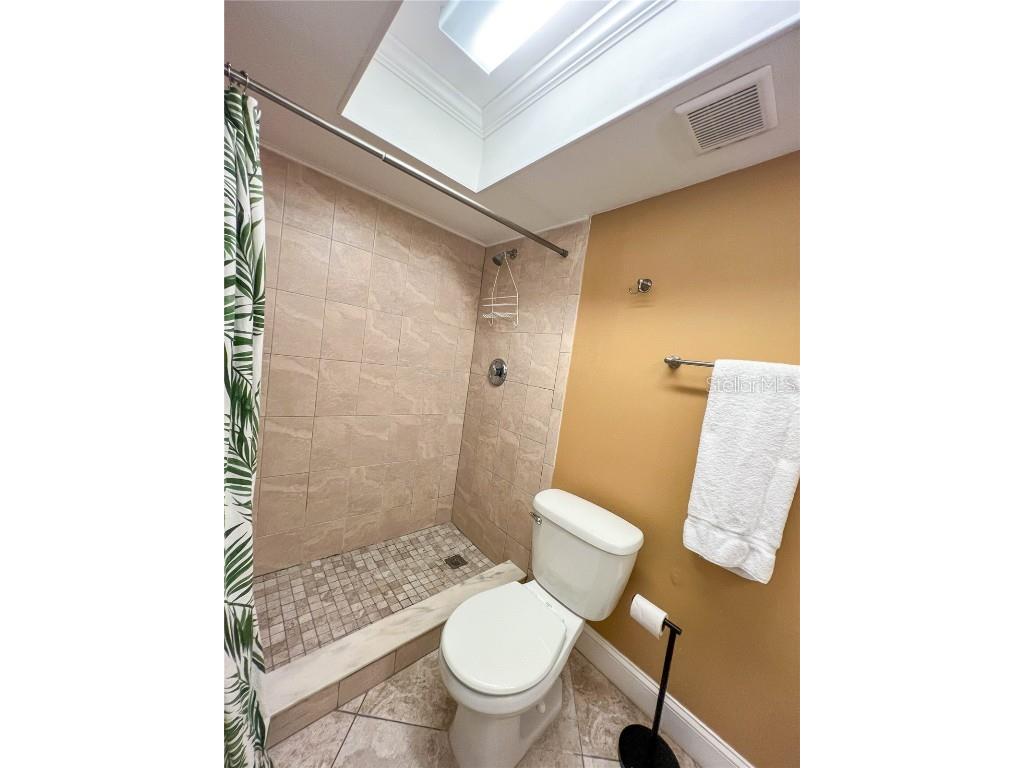 18610 Gulf Boulevard #203 Indian Shores FL 33785 TB8440181 image17