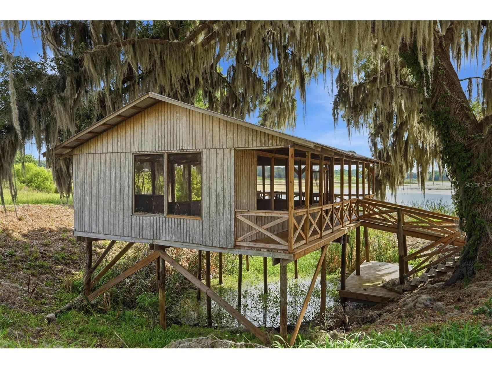 18610 Townsend House Road Dade City FL 33523 - Middle lake W7884689 image5