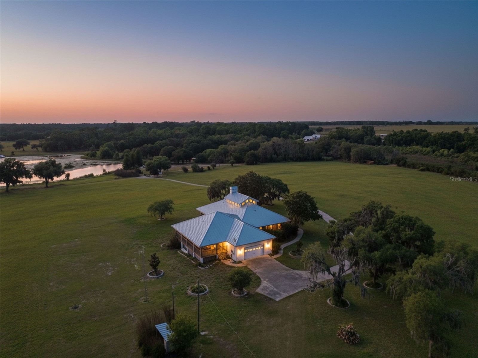 18610 Townsend House Road Dade City FL 33523 - Middle lake W7884689 image96