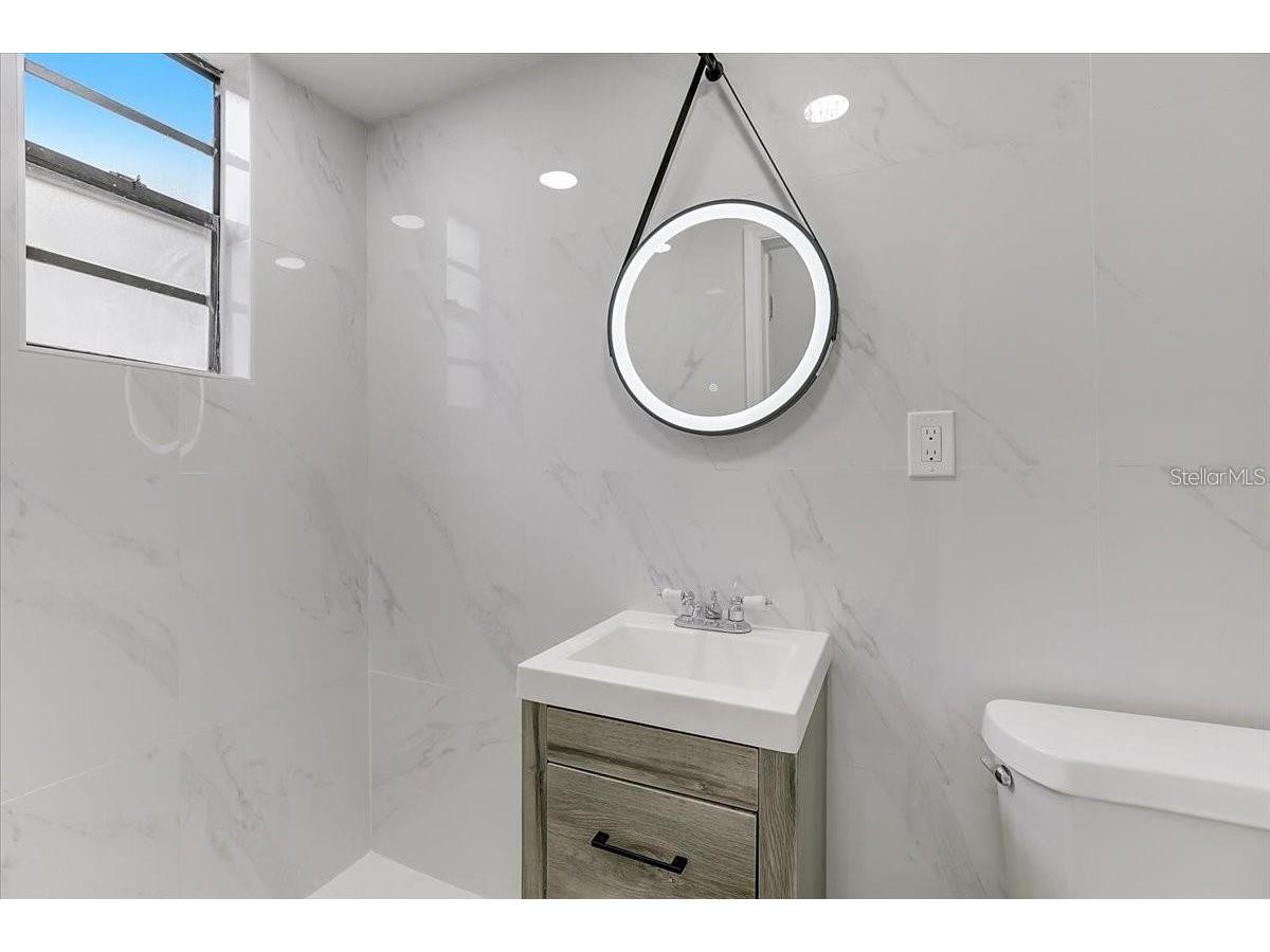 1862 6th Street Sarasota FL 34236 O6380883 image12