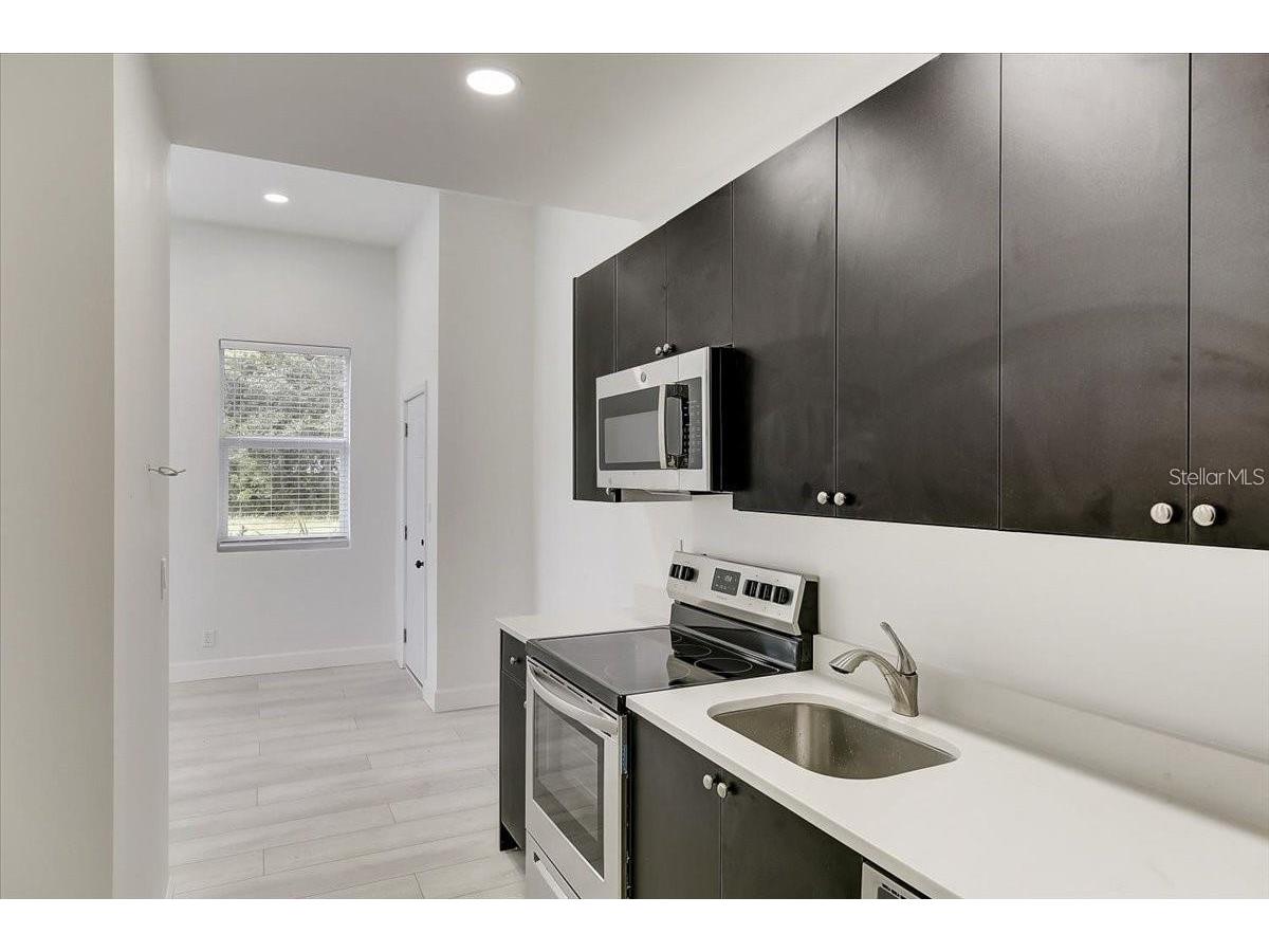 1862 6th Street Sarasota FL 34236 O6380883 image14