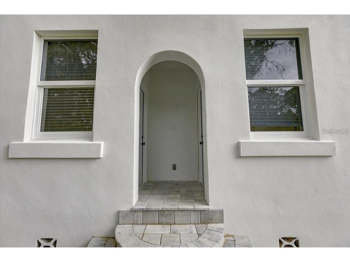 1862 6th Street Sarasota FL 34236 O6380883 image4