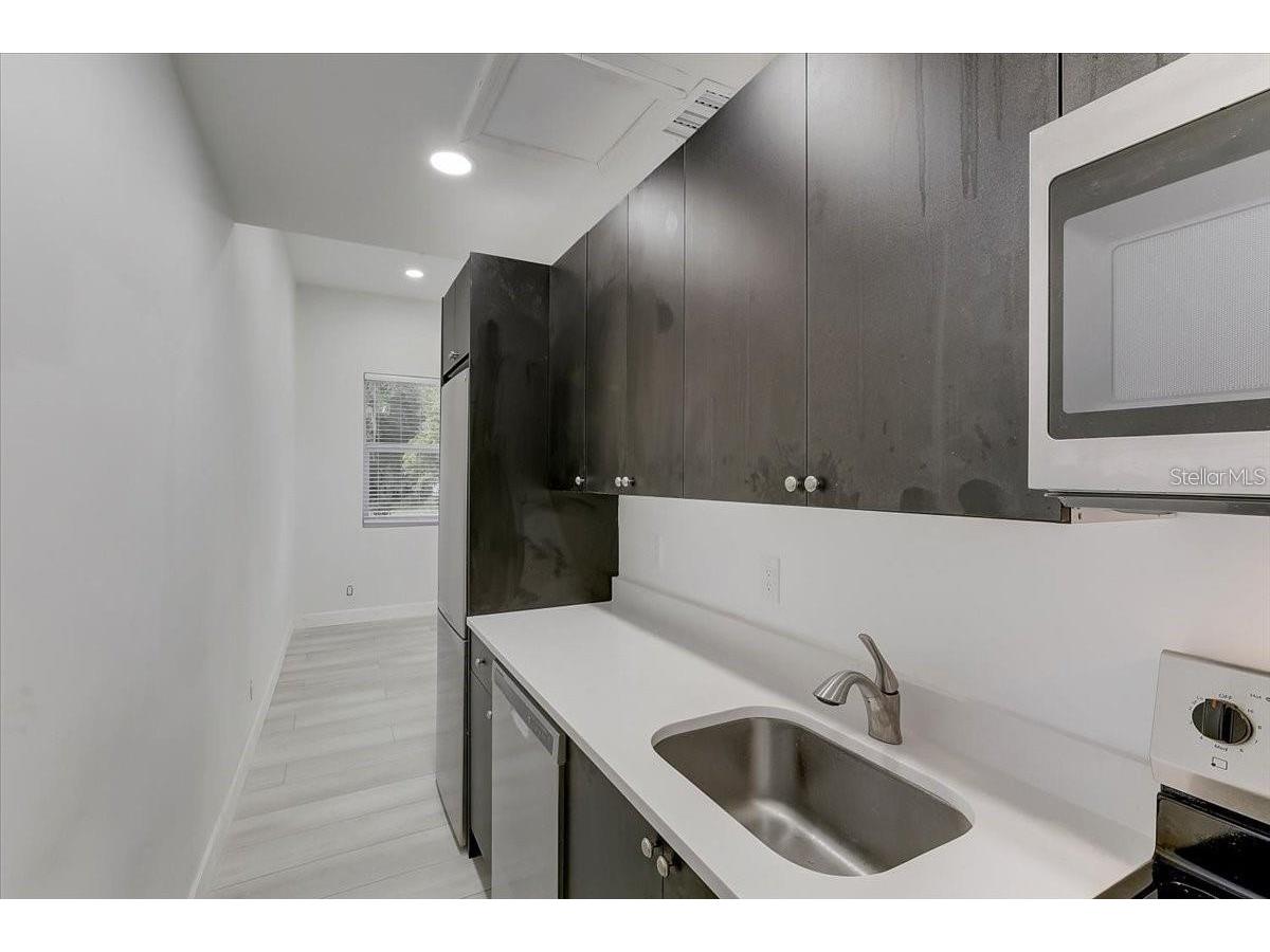 1862 6th Street Sarasota FL 34236 O6380883 image8