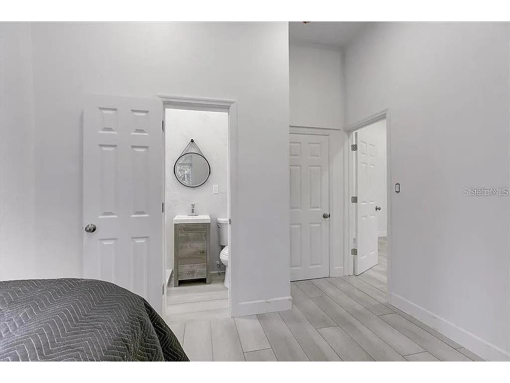 1862 6th Street Sarasota FL 34236 O6380988 image16