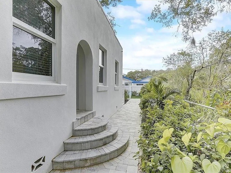 1862 6th Street Sarasota FL 34236 O6380988 image23