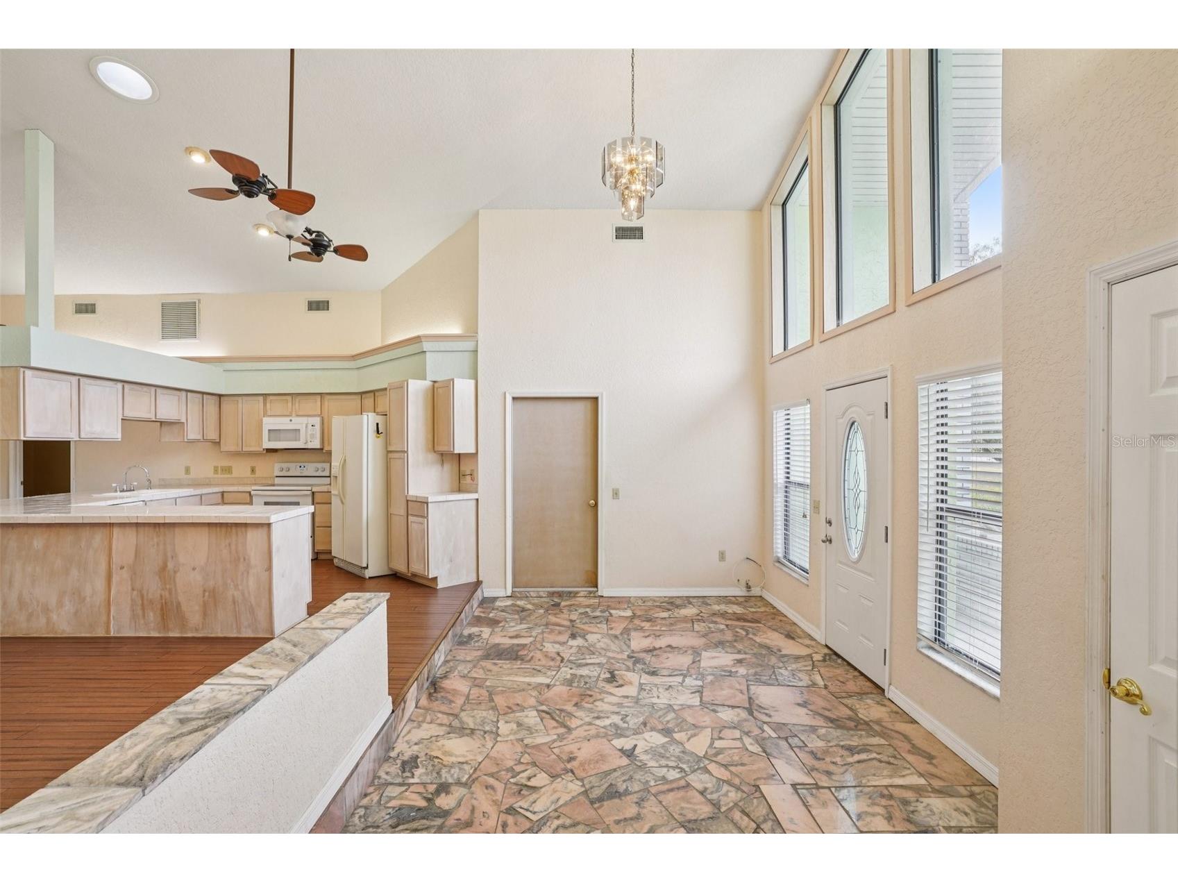 18628 SE 53rd Place Ocklawaha FL 32179 OM715457 image10