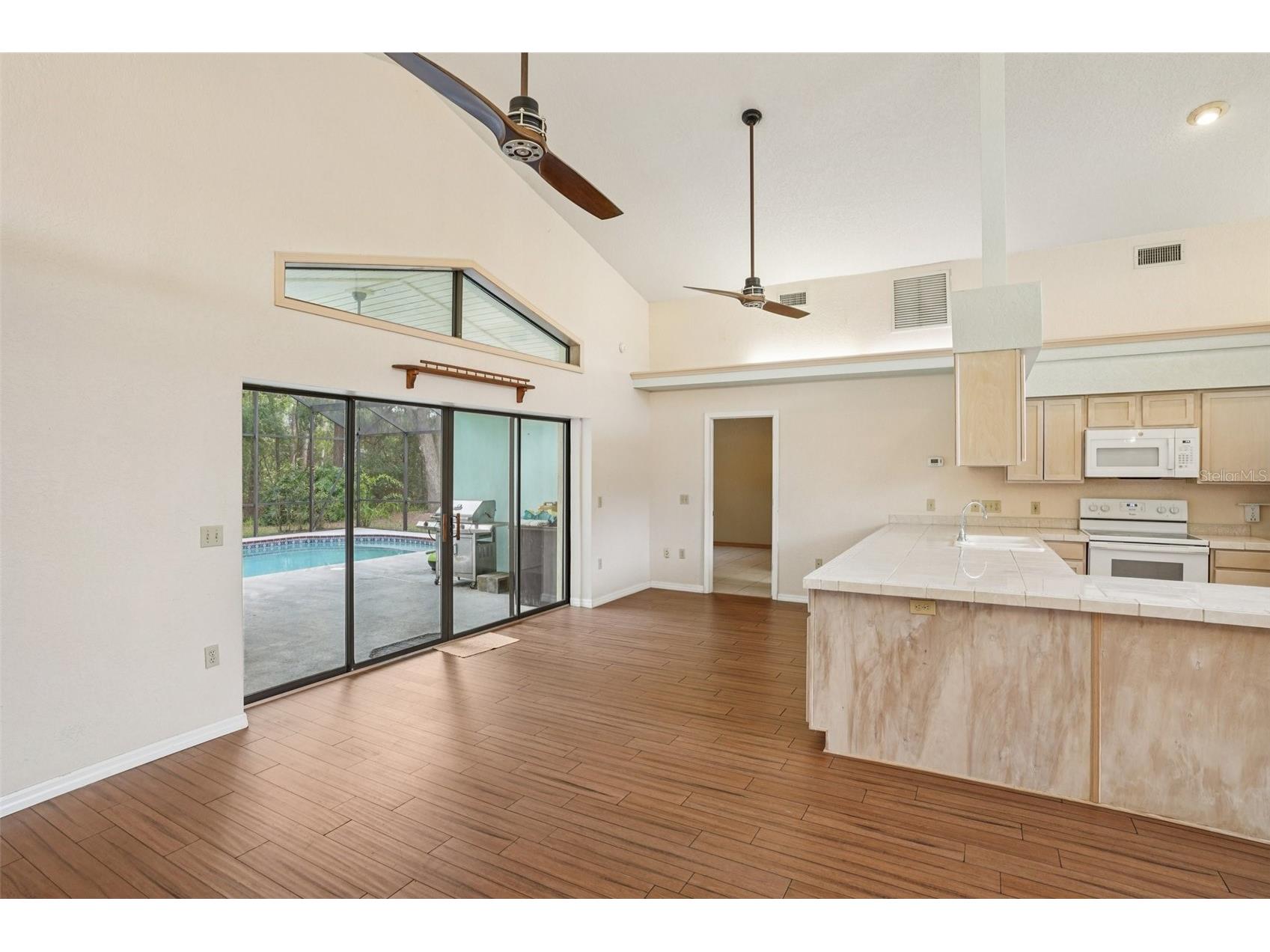 18628 SE 53rd Place Ocklawaha FL 32179 OM715457 image14