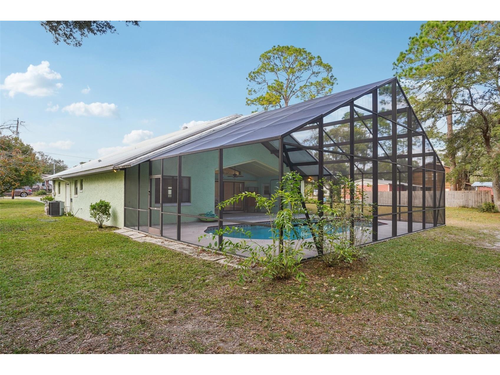 18628 SE 53rd Place Ocklawaha FL 32179 OM715457 image43
