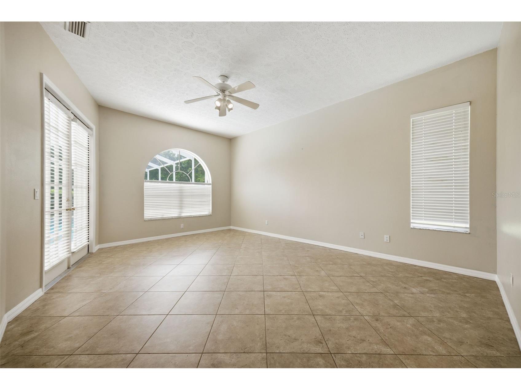 18629 Avenue Capri Lutz FL 33558 TB8496791 image25