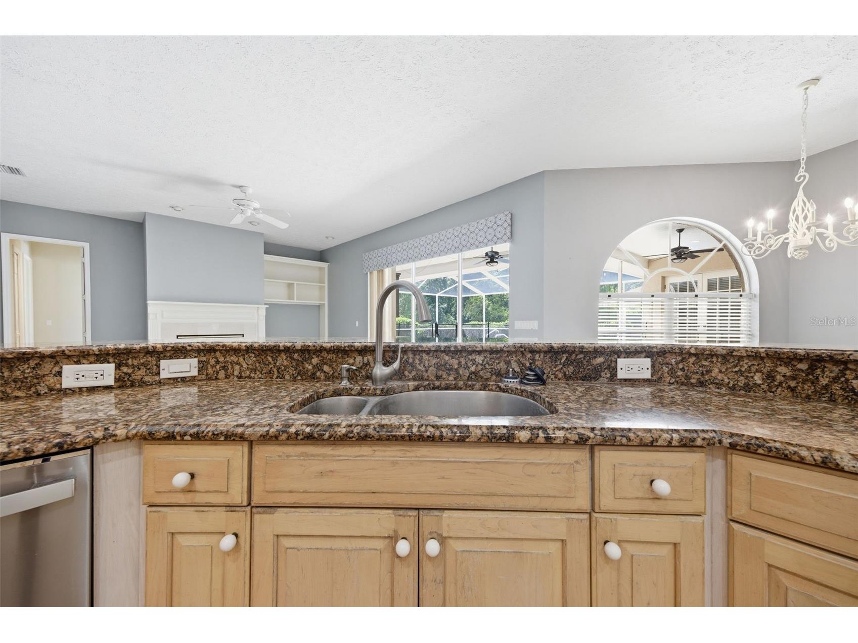 18629 Avenue Capri Lutz FL 33558 TB8496791 image9
