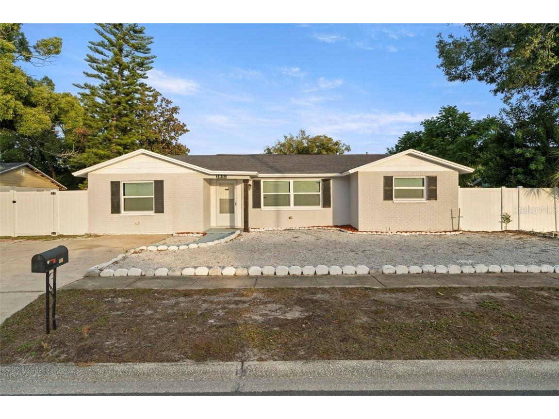 1863 12th Street SW Largo FL 33778 TB8447012 image1