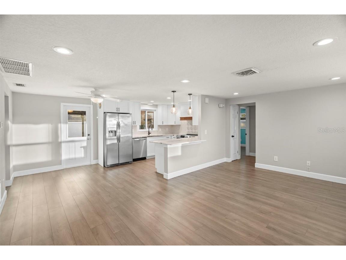 1863 12th Street SW Largo FL 33778 TB8447012 image5