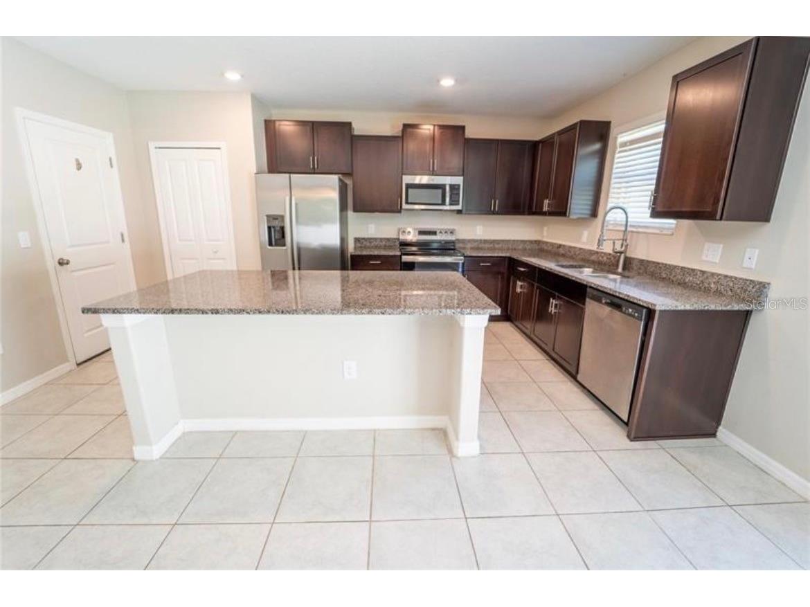 1863 Moon Cactus Court Ruskin FL 33570 TB8502952 image7